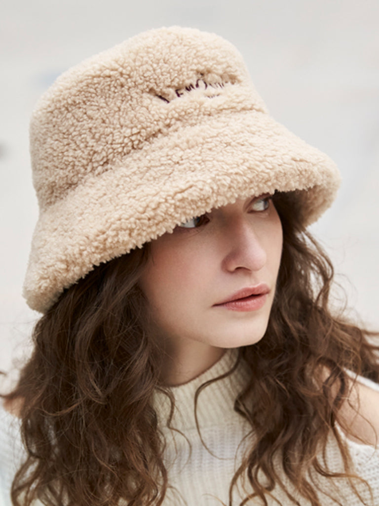 FAUX FUR BUCKET HAT WITH LEMÖNPLET LOGO – Lemonplet JP store