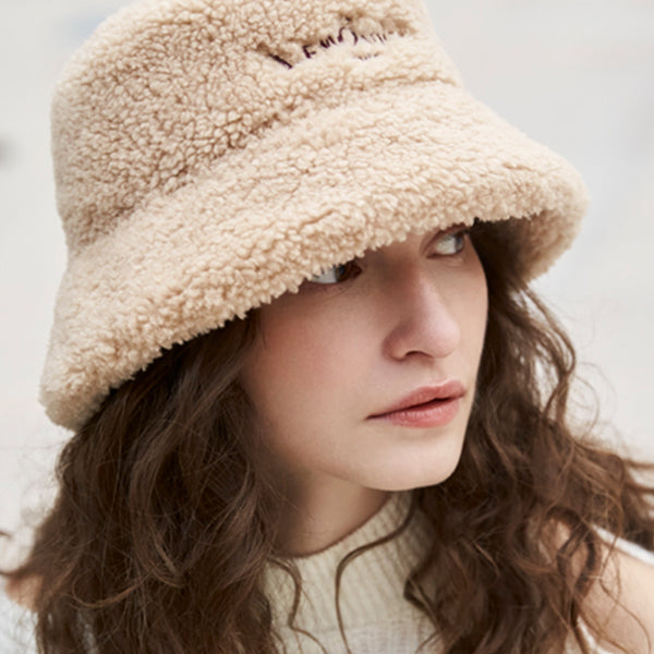 FAUX FUR BUCKET HAT WITH LEMÖNPLET LOGO – Lemonplet JP store