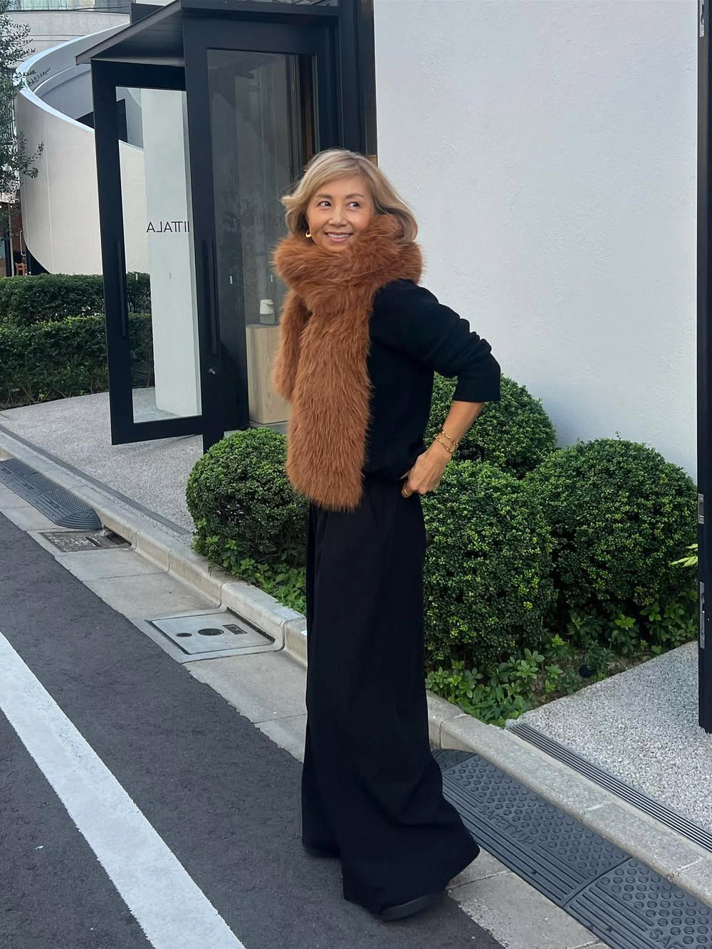 [REIKO] FAUX FUR CY LONG SCARF