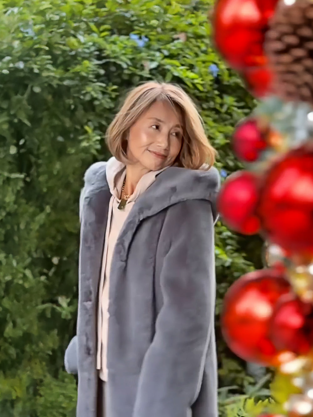 [REIKO] FAUX FUR LAON HOODED MAXI COAT