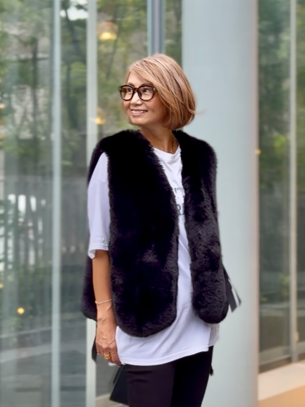 [REIKO] FAUX FUR TIED KITTEN RIBBON VEST