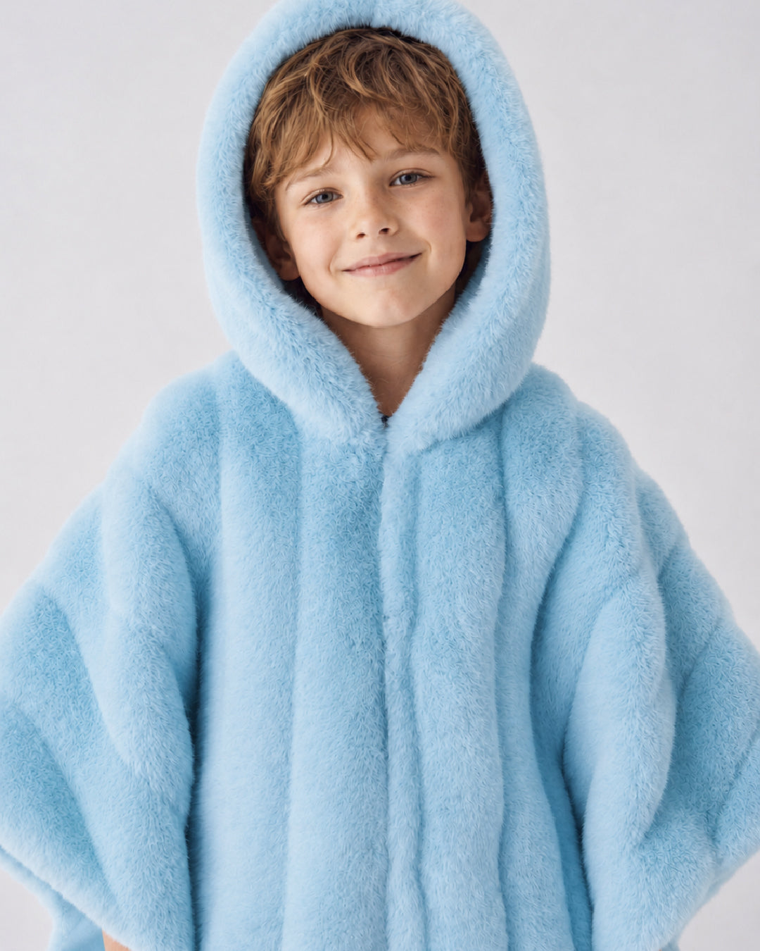 KIDS FAUX FUR HE PONCHO