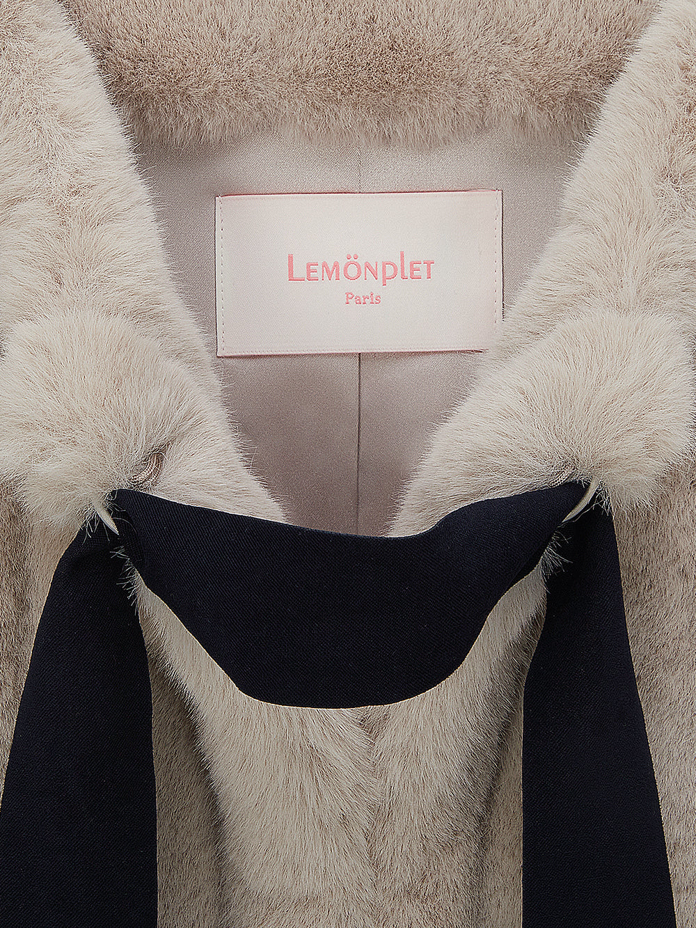 Lemonplet◆エコファー◆FAUX FUR HALF SLEEVED JACKET◆半そで FAUX FUR HALF SLEEVED JACKET – Lemonplet JP store