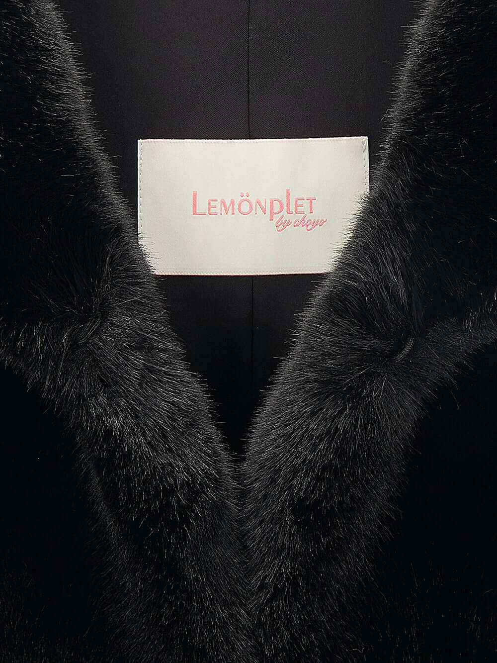 SIGNATURE LINE] FAUX FUR BIEN HOODED JACKET – Lemonplet JP store