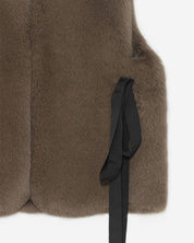 [SIGNATURE LINE] FAUX FUR TIED KITTEN RIBBON VEST
