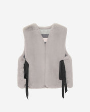 [SIGNATURE LINE] FAUX FUR TIED KITTEN RIBBON VEST